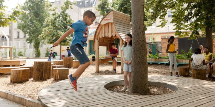 <h2>Cours d’école renaturées : résilience climatique et justice spatiale en tension</h2>En France, les cours d'école concentrent des surfaces imperméabilisées considérables : à ... Cours d’école renaturées : résilience climatique et justice spatiale en tension