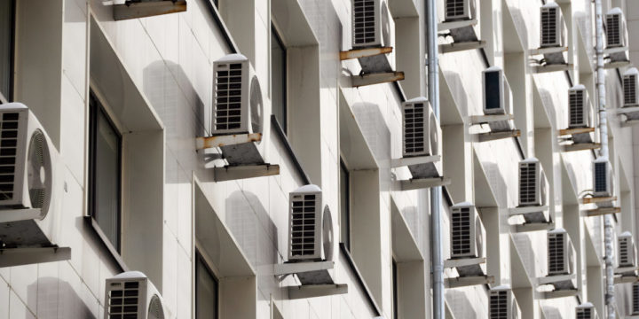 Climatisation en ville : solution de confort ou problème énergétique ?
